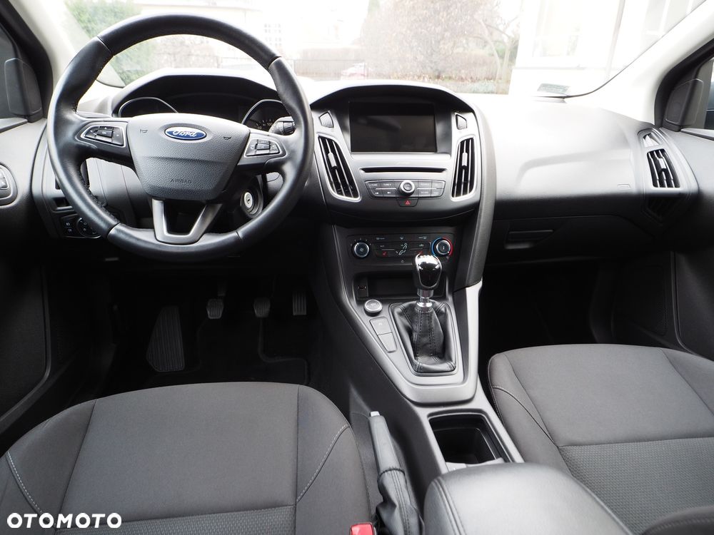 Ford Focus - 10