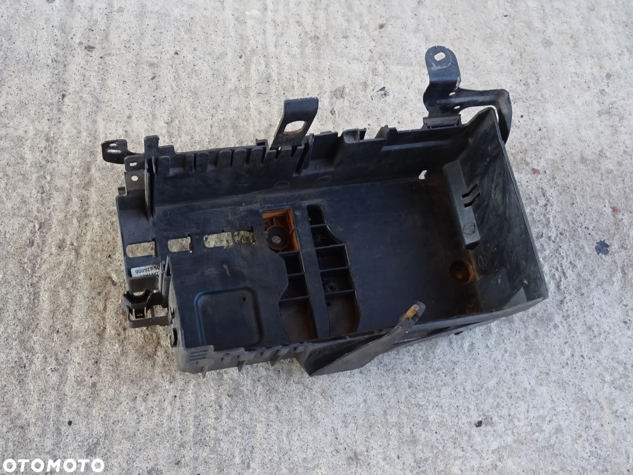 OPEL ZAFIRA C TOURER ASTRA J PODSTAWA AKUMULATORA SKRZYNKA NA AKUMULATOR - 2