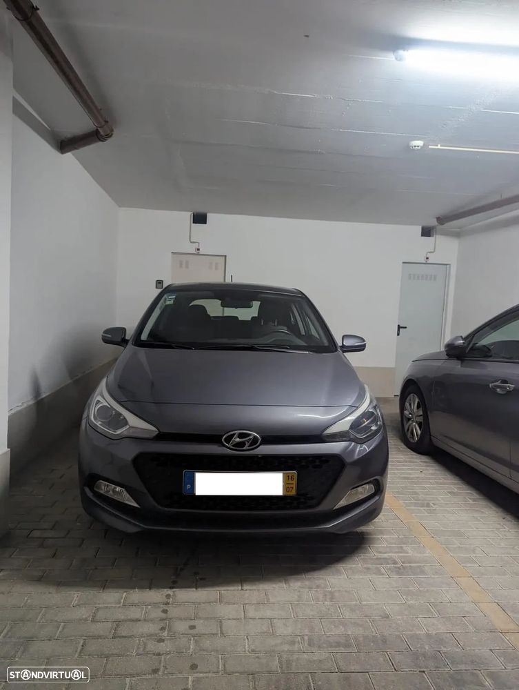 Hyundai i20 1.1 CRDi Access+Bluetooth - 2