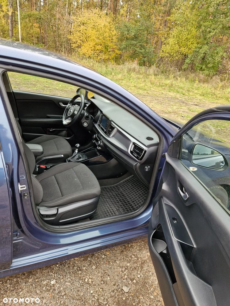 Kia Rio - 23