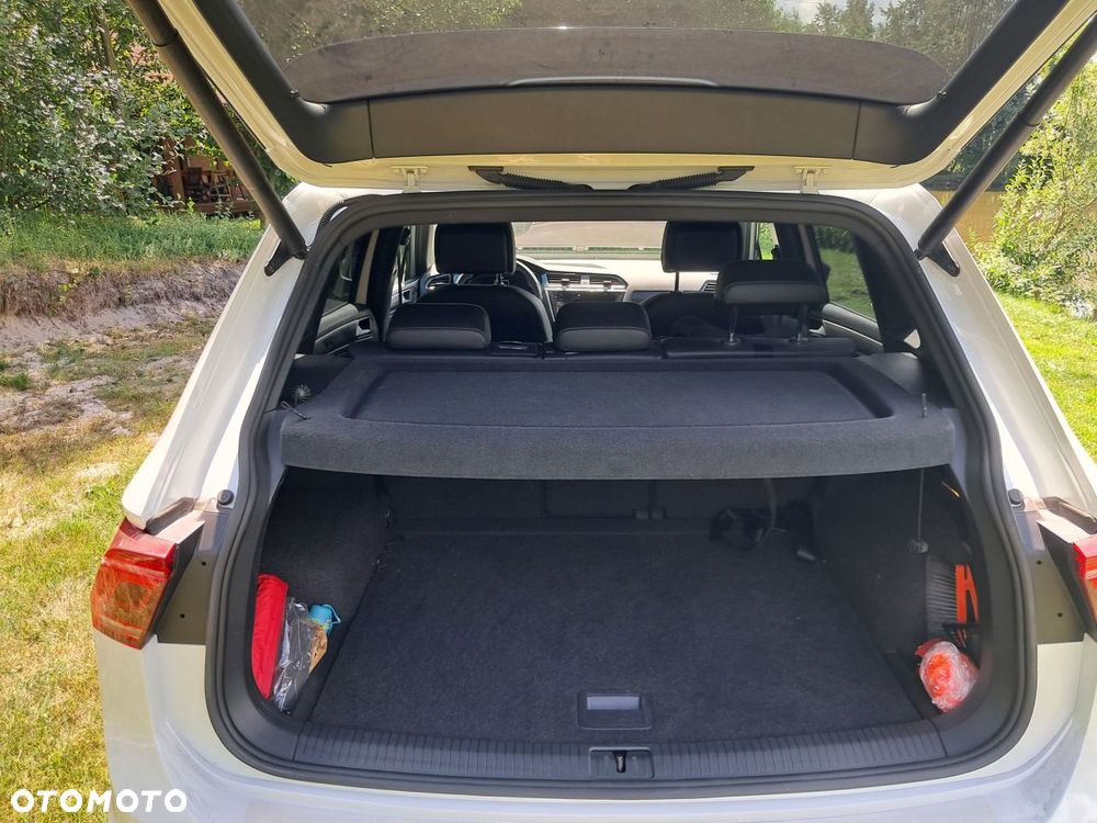 Volkswagen Tiguan 2.0 TDI SCR 4MotION DSG R-Line - 9