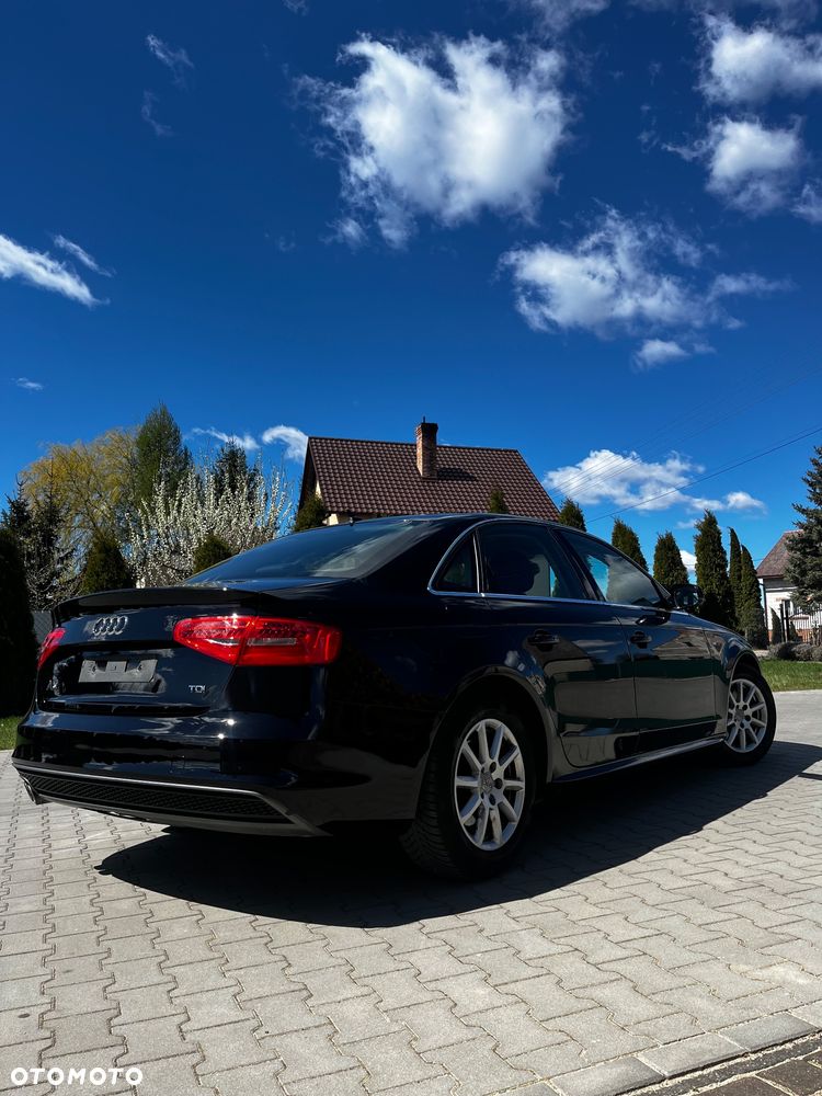 Audi A4 Limousine - 17