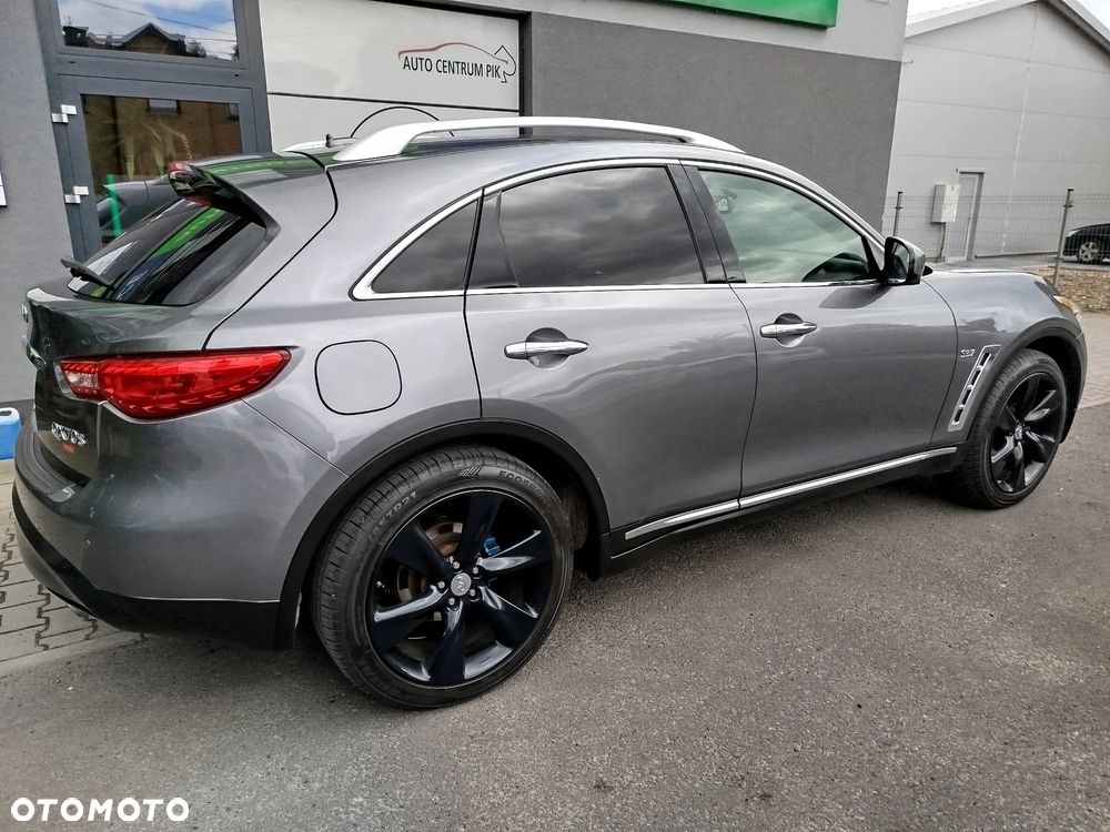 Infiniti QX70 3.7 S - 8
