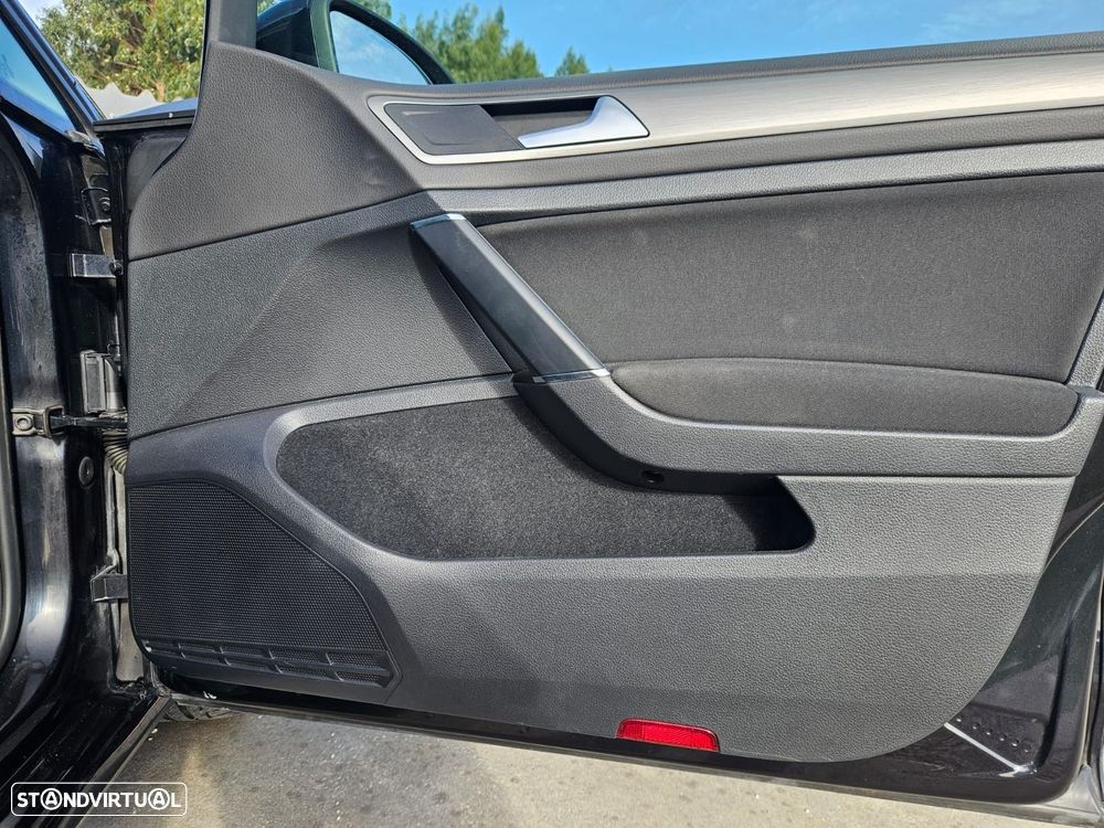 VW Golf Variant 1.6 TDi Confortline - 46