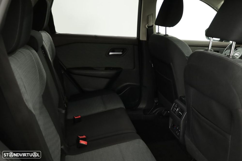 Nissan X-Trail 1.5 VC T N-Connecta 7L - 22