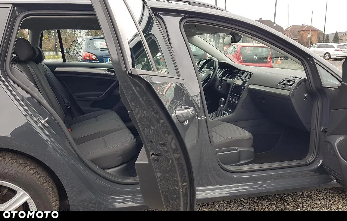 Volkswagen Golf - 19