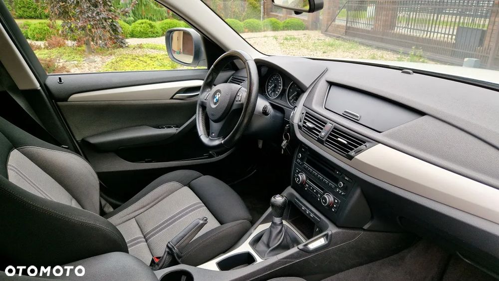 BMW X1 xDrive18d Sport Line - 12
