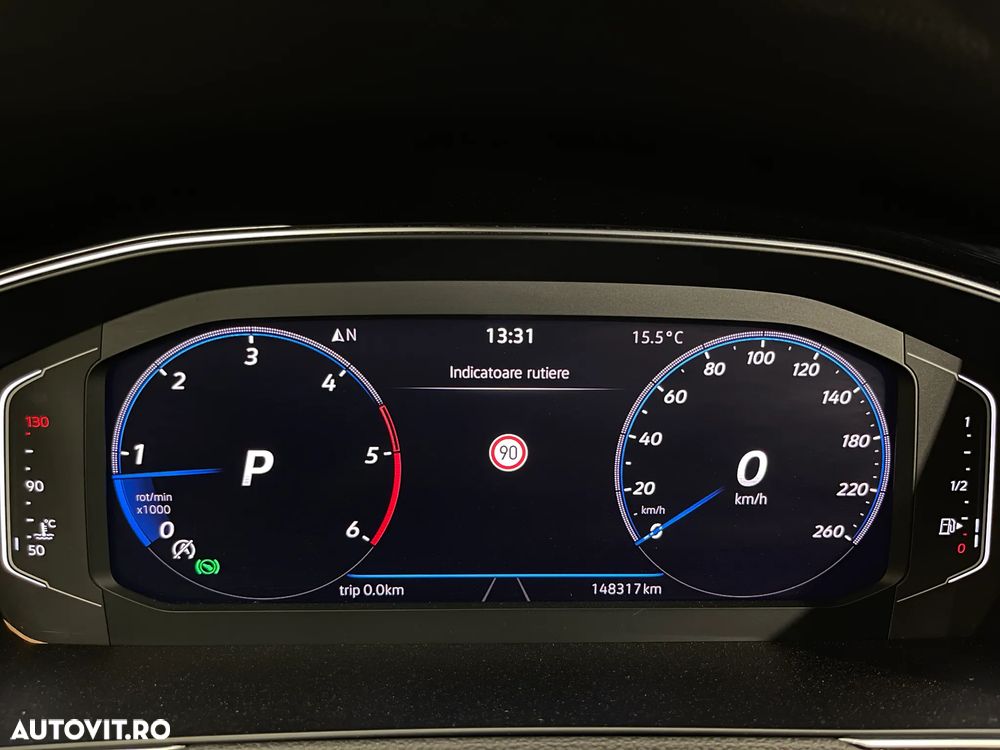 Volkswagen Passat 2.0 TDI DSG Comfortline - 26