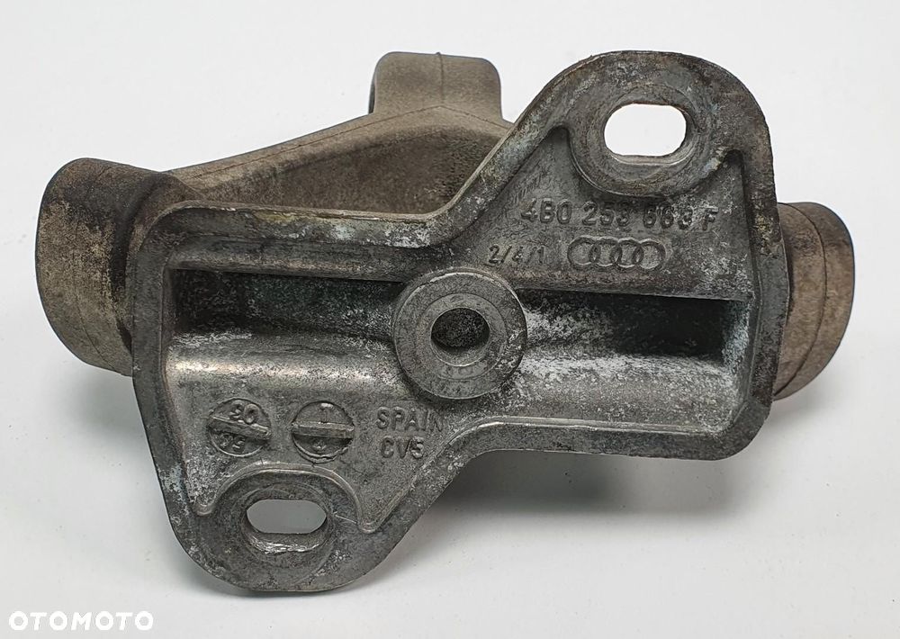 UCHWYT WIESZAK MOCOWANIE TŁUMIKA AUDI A4 B6 4B0253663F - 2