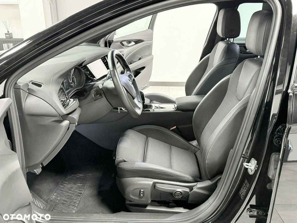 Opel Insignia - 36