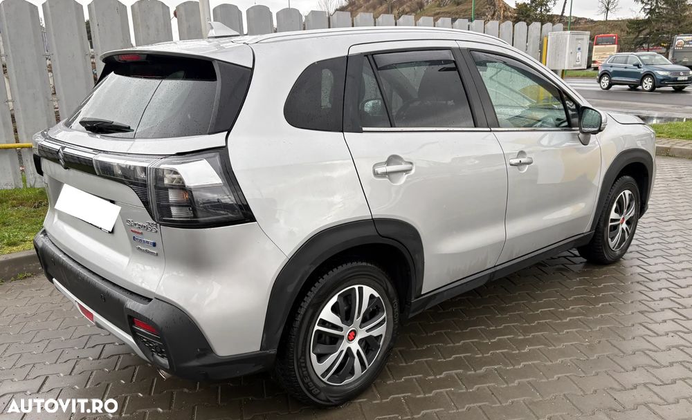 Suzuki S-Cross 1.4 Boosterjet MHEV AllGrip AT6 Luxus - 3