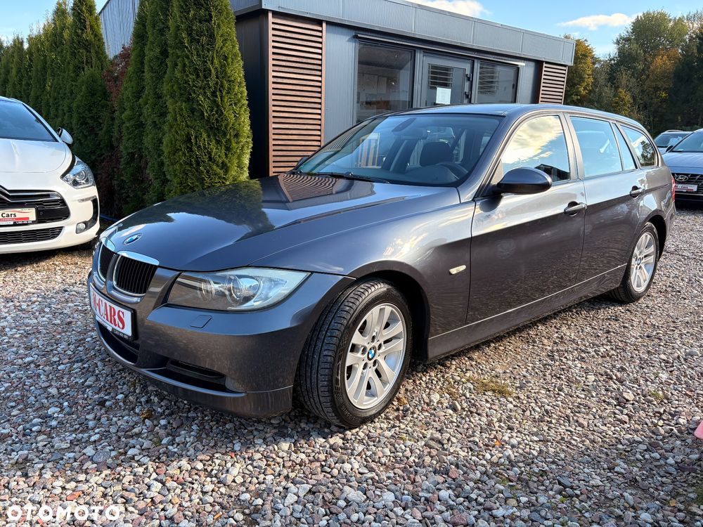 BMW Seria 3 318i - 5