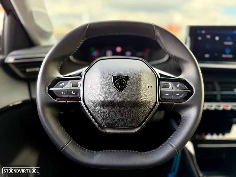 Peugeot 208 1.2 PureTech Allure - 19