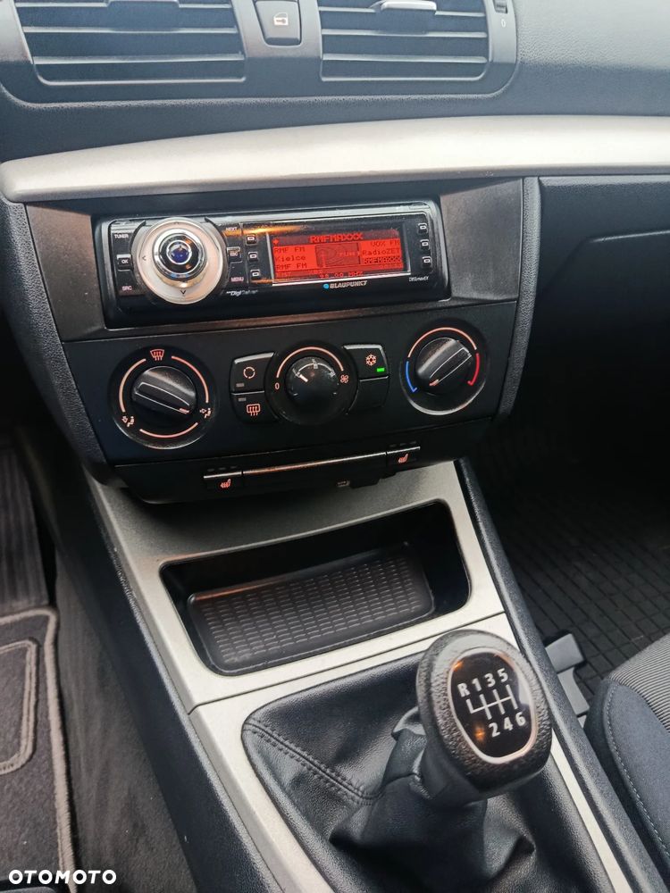 BMW Seria 1 118d - 27