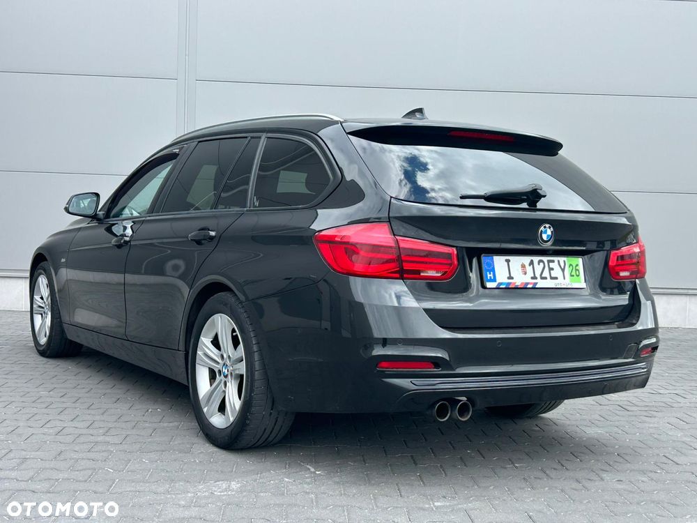 BMW Seria 3 320d Sport Line - 23