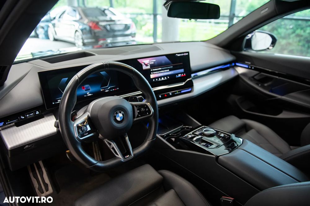 BMW Seria 5 520i AT MHEV - 16