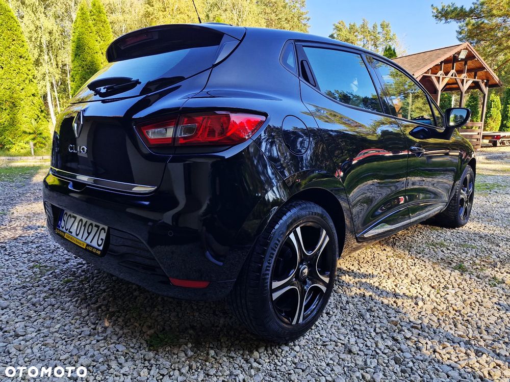 Renault Clio 1.2 16V 75 LIMITED - 15