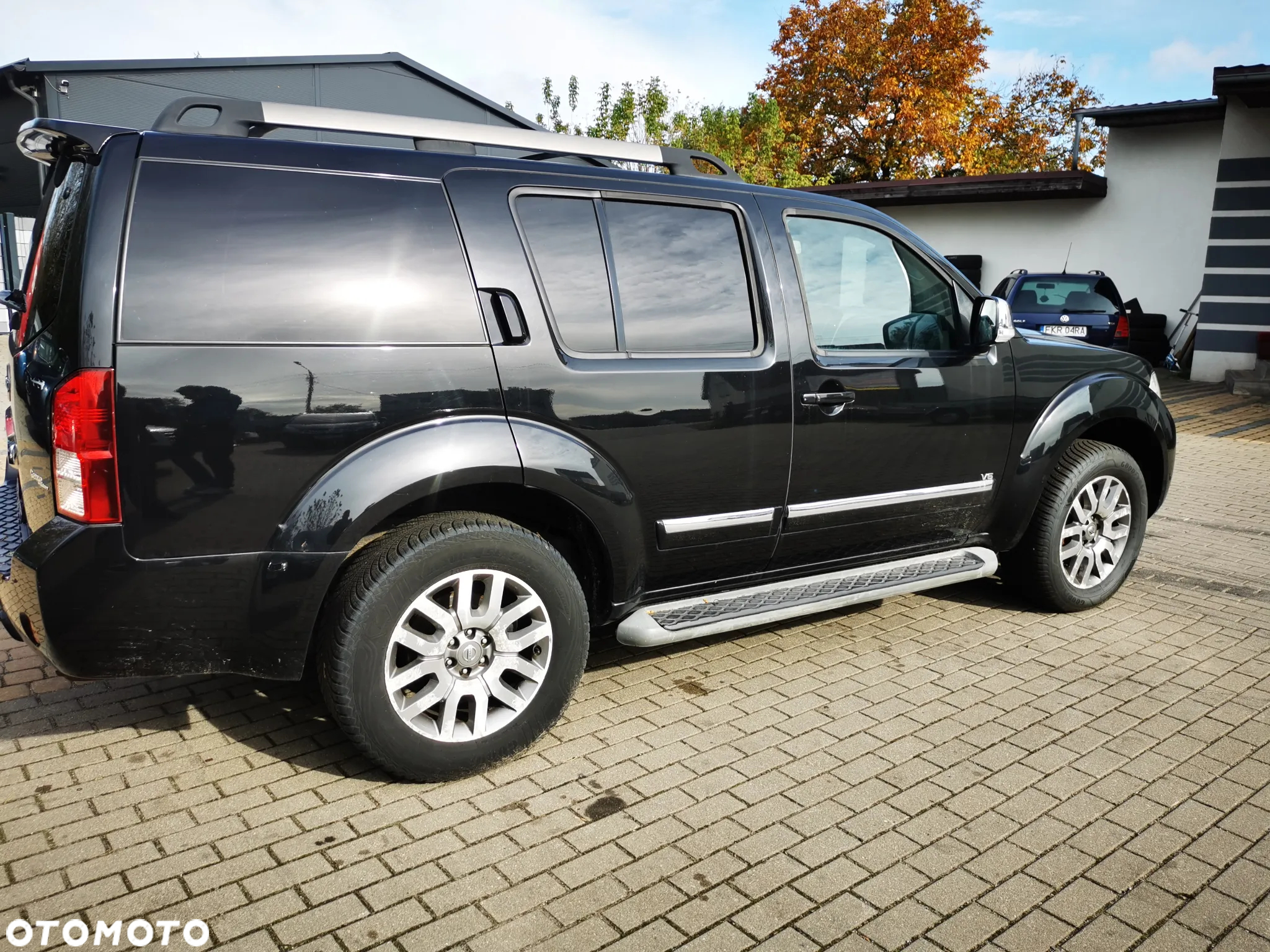 Nissan Pathfinder 3.0 D V6 LE EU5 - 4
