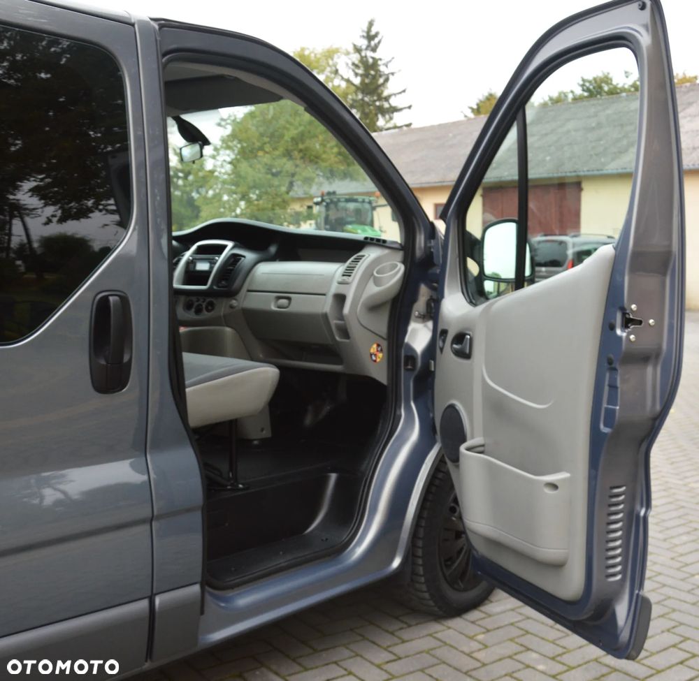 Opel Vivaro - 23