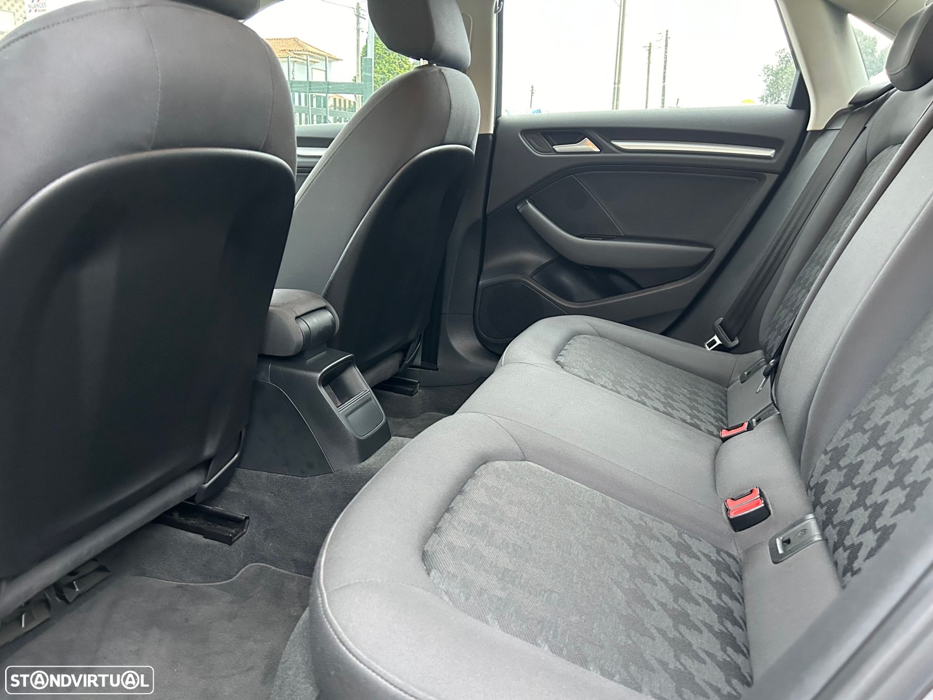 Audi A3 Limousine 1.6 TDI Advance - 25