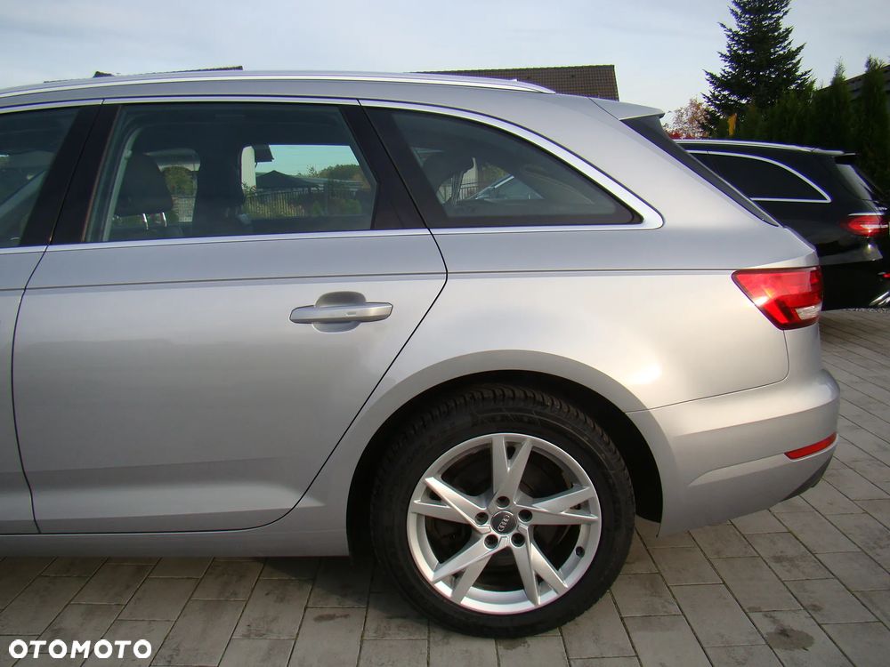Audi A4 Avant 2.0 TFSI ultra S tronic - 6