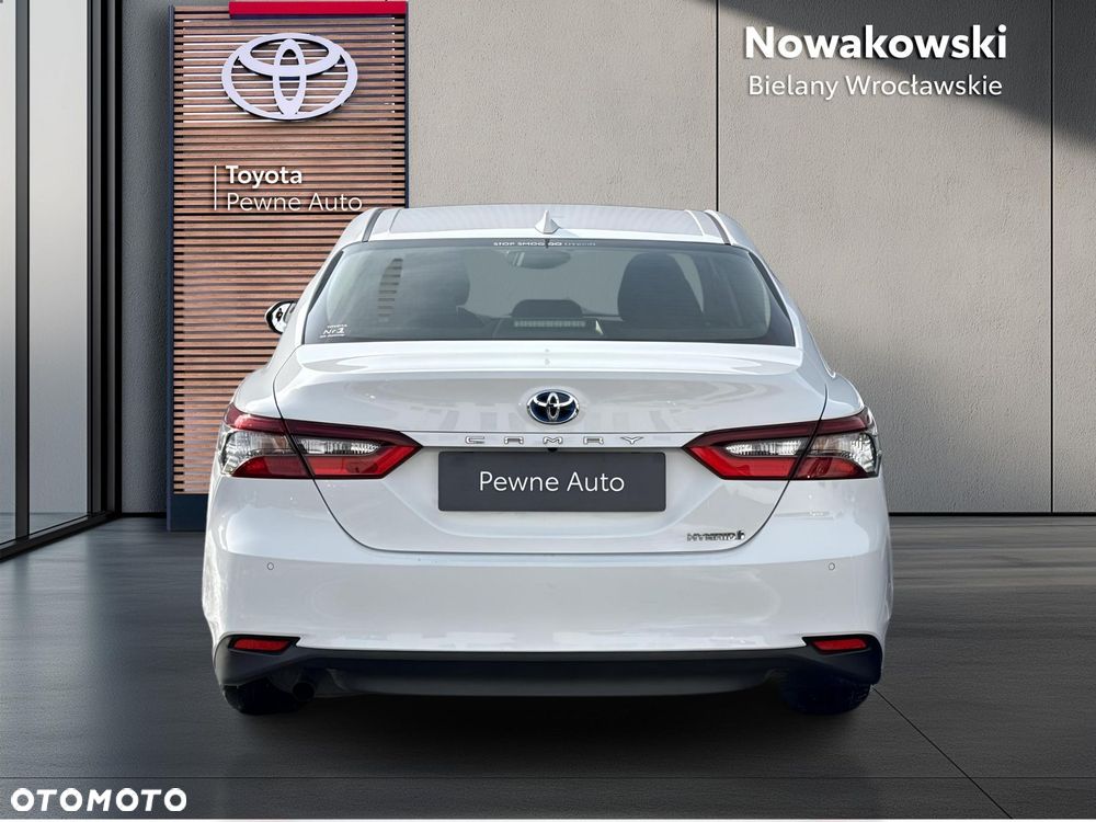 Toyota Camry 2.5 Hybrid Comfort CVT - 5