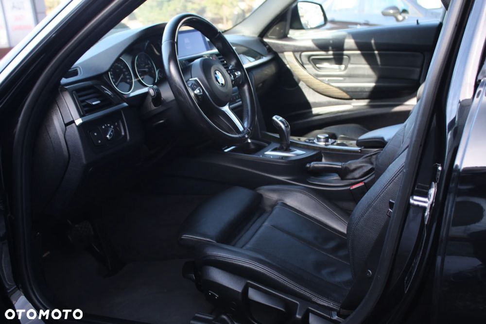 BMW Seria 3 328i Sport-Aut Luxury Line - 8