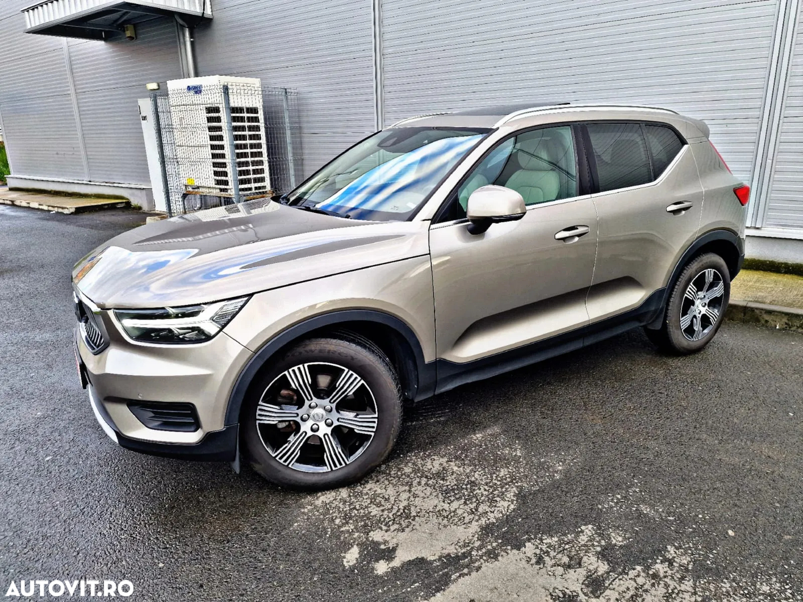 Volvo XC 40 D4 AWD Base - 19