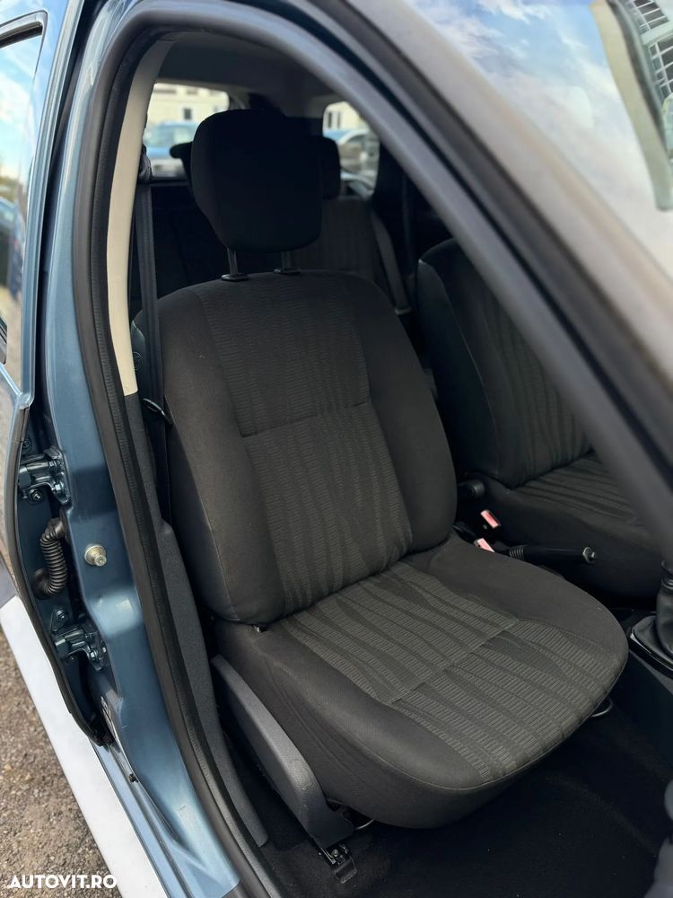 Dacia Duster 1.5 dCi 4x4 Laureate - 29