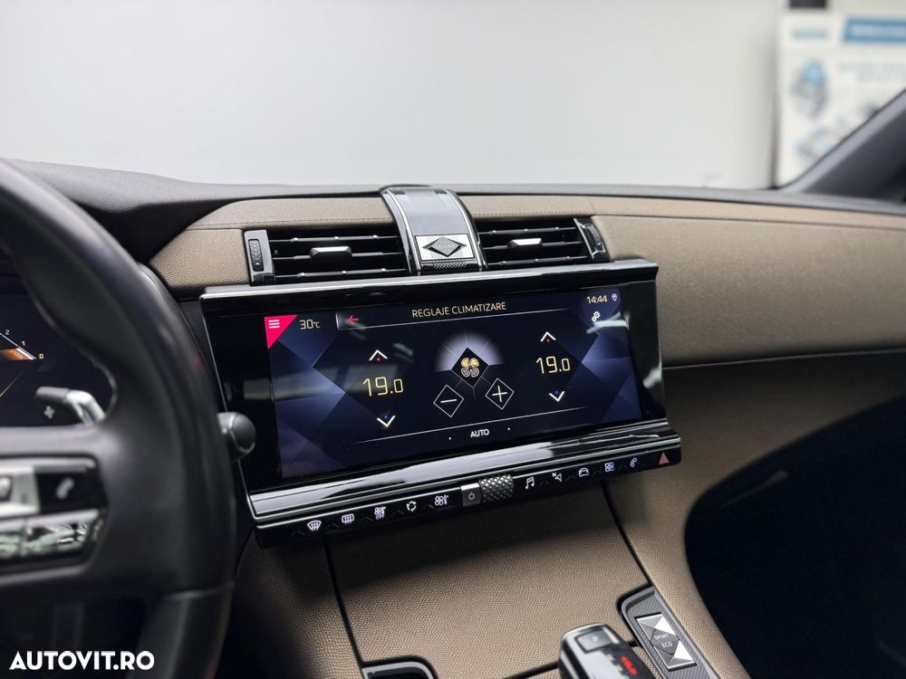 DS Automobiles DS 7 Crossback - 21