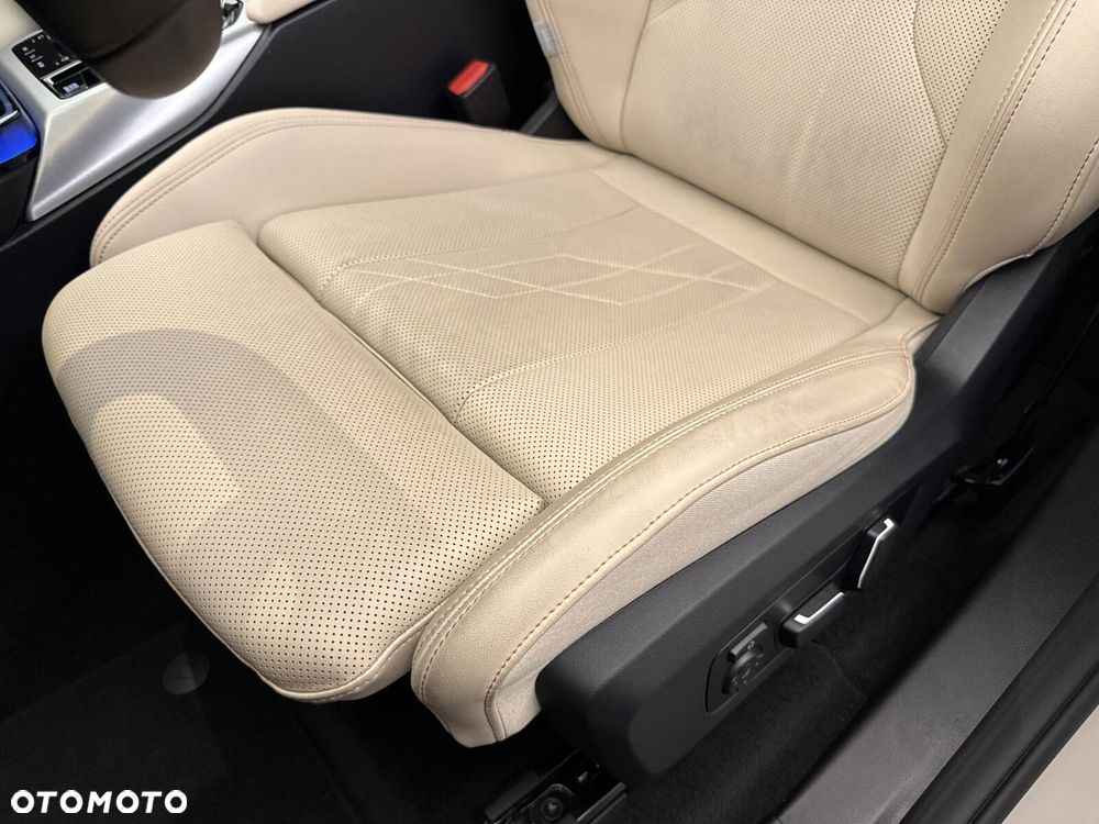 BMW X3 xDrive20d mHEV - 13