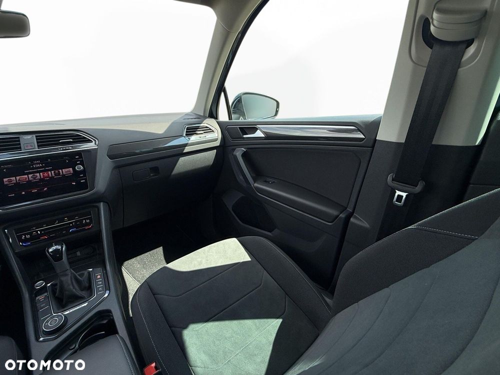 Volkswagen Tiguan 2.0 TSI 4Mot Elegance DSG - 29