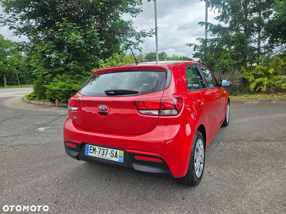 Kia Rio 1.2 Dream Team Edition - 18