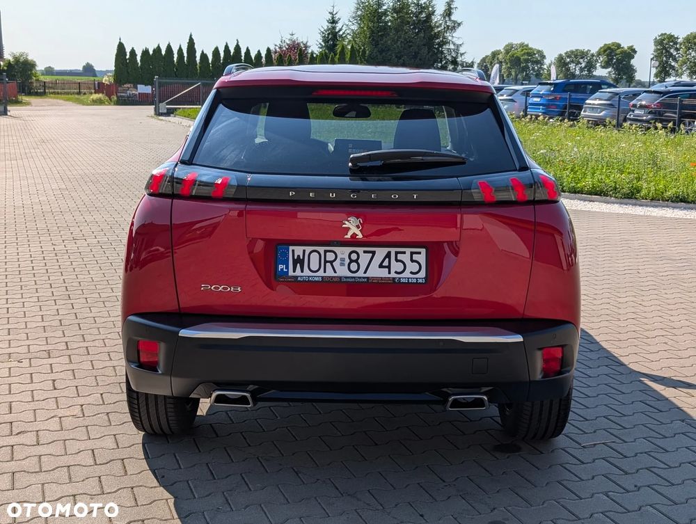 Peugeot 2008 1.2 Pure Tech Allure S&S - 13