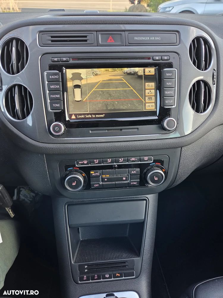 Volkswagen Tiguan 2.0 TDI DPF 4Motion BlueMotion Technology DSG Exclusive - 13