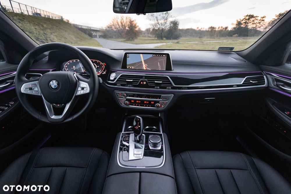 BMW Seria 7 730d xDrive sport - 15