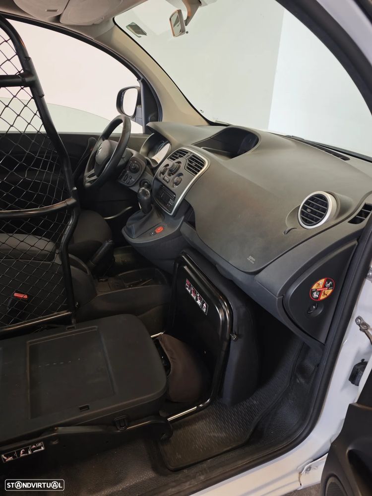 Renault Kagoo ZE 33 iva dedutível Elétrico - 17