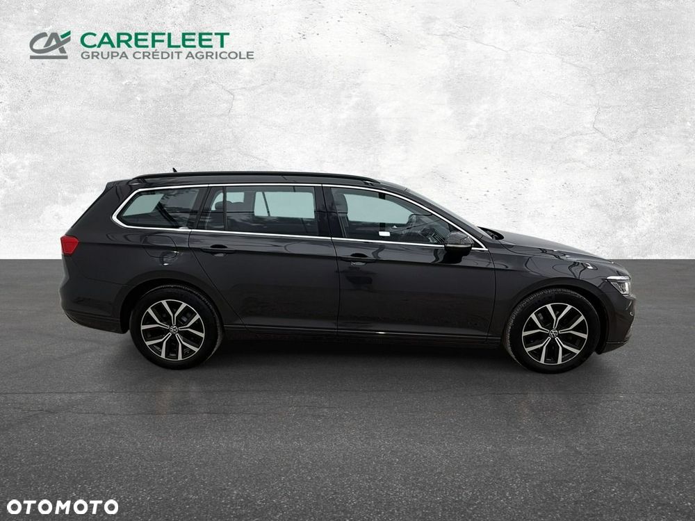 Volkswagen Passat - 5