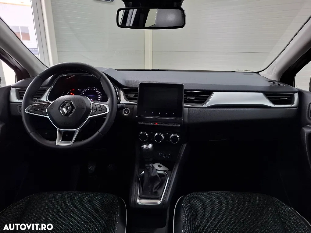 Renault Captur MHEV 140 Techno - 3