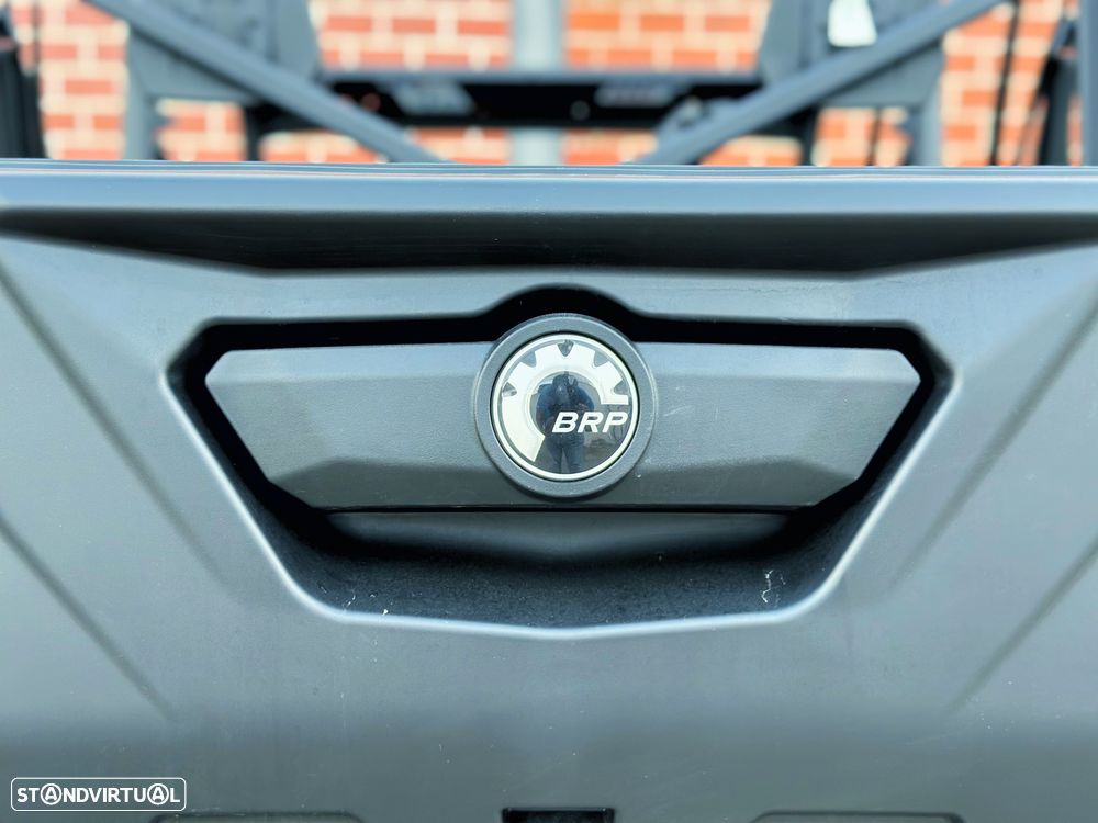 Can-Am Traxter MAX XU HD10 T ABS - 17