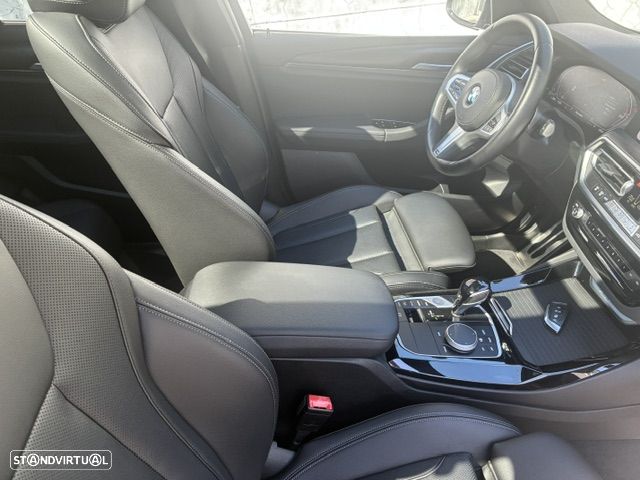 BMW X3 20 d xDrive Pack M - 25