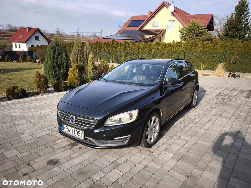 Volvo V60 D2 Geartronic Powershift Momentum - 1