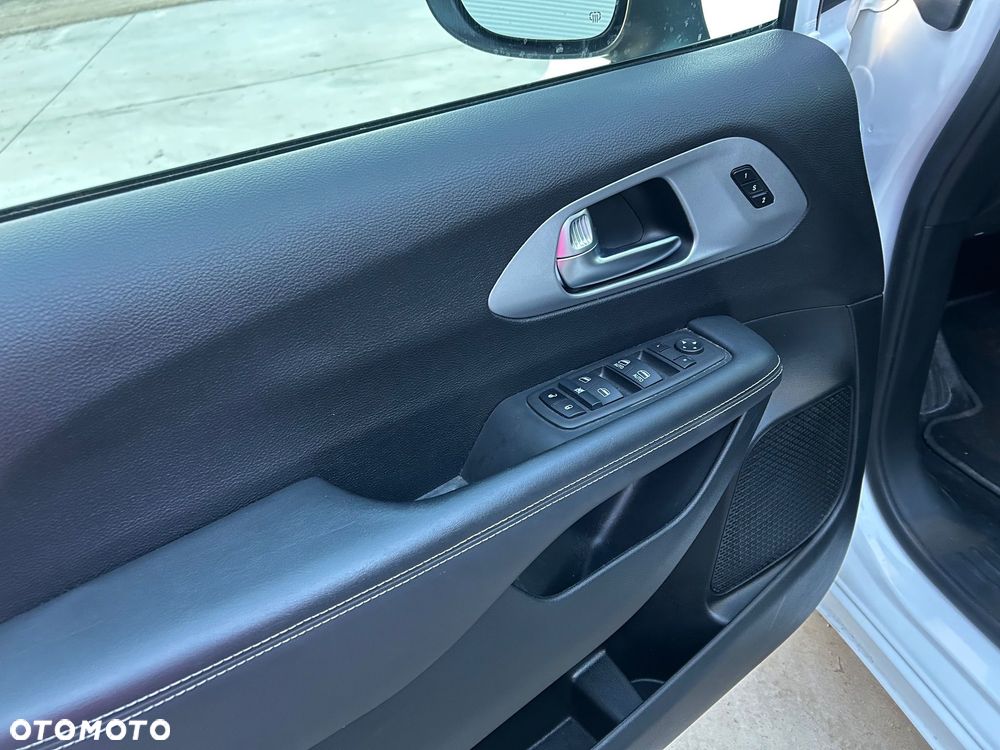 Chrysler Pacifica - 9