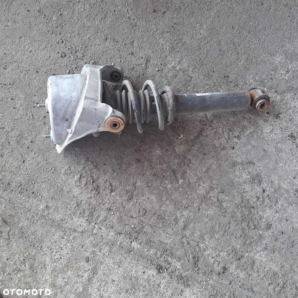 MCPERSON AMORTYZATOR PRAWY LEWY PEUGEOT 407 - 1