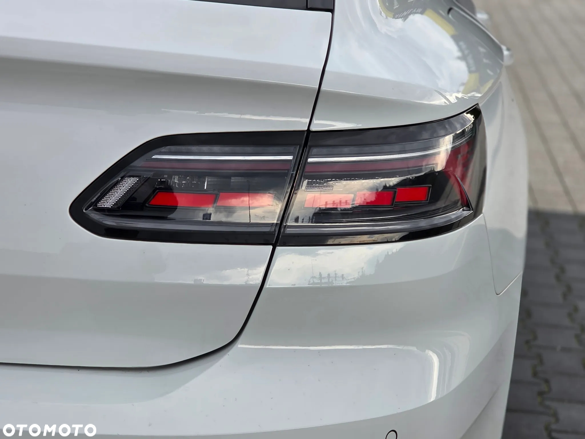 Volkswagen Arteon 2.0 TSI R-Line DSG - 34