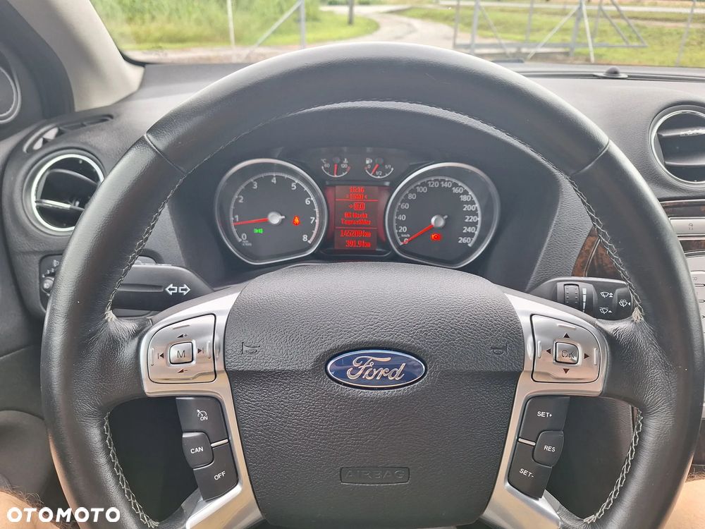 Ford Mondeo 2.0 Ghia Executive - 12