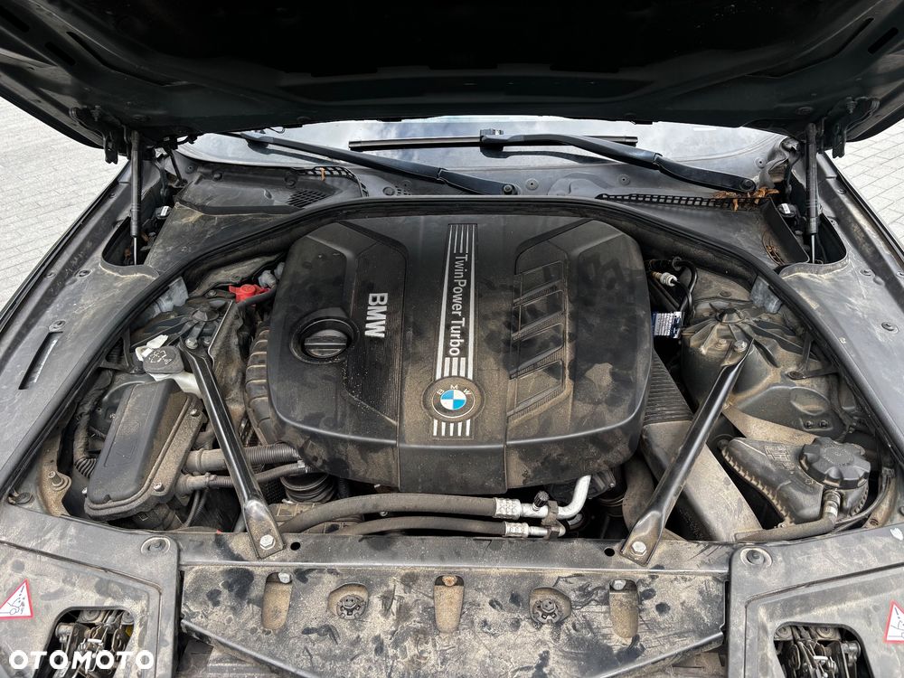 BMW Seria 5 520d - 23