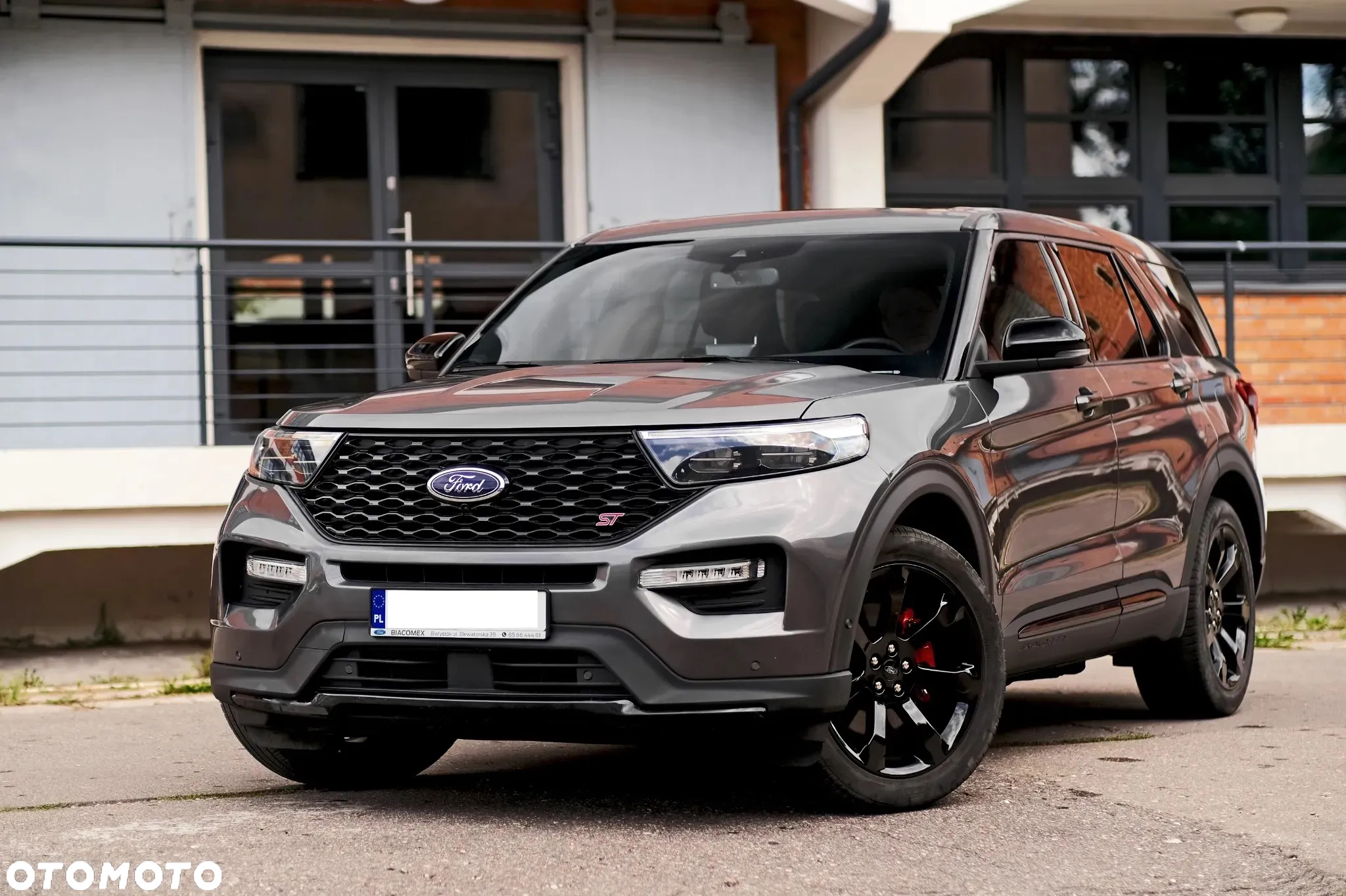 Ford Explorer - 34