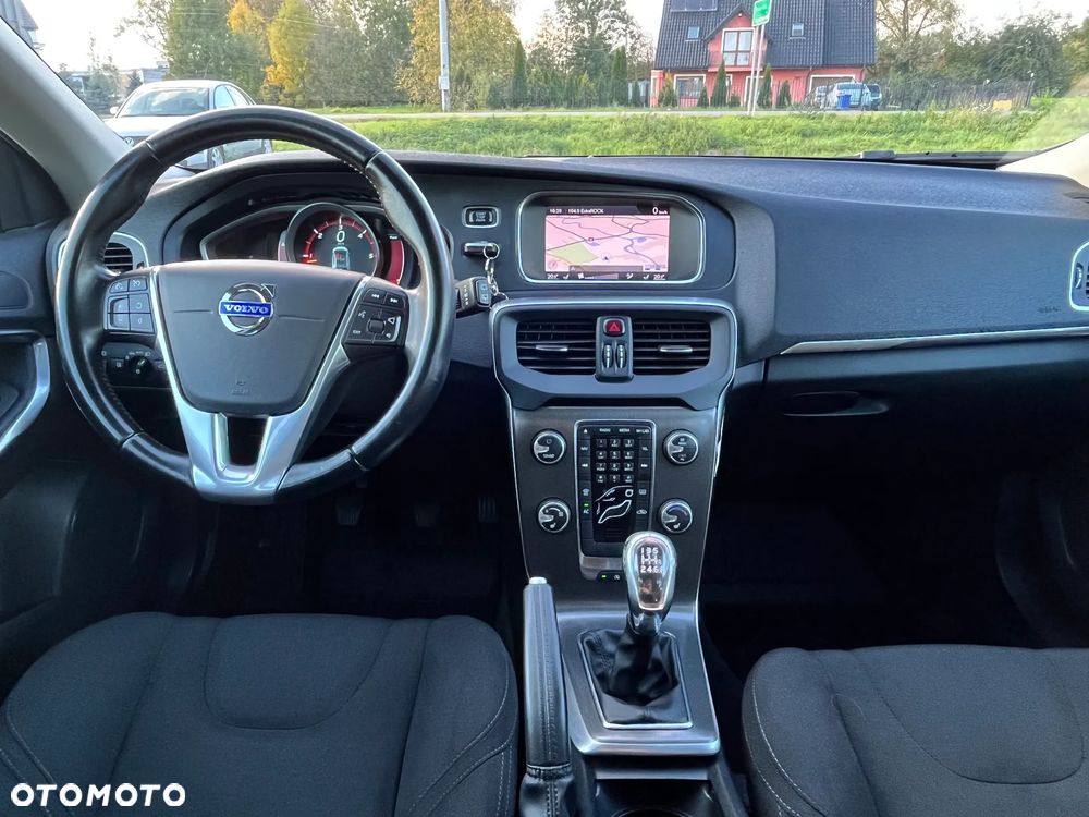 Volvo V40 D3 - 8