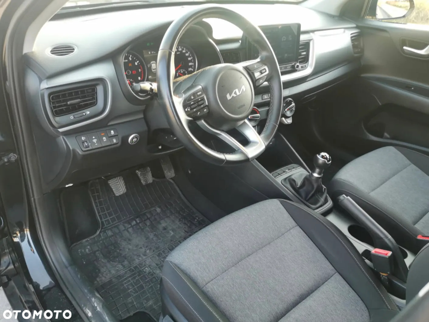 Kia Stonic 1.2 L - 6